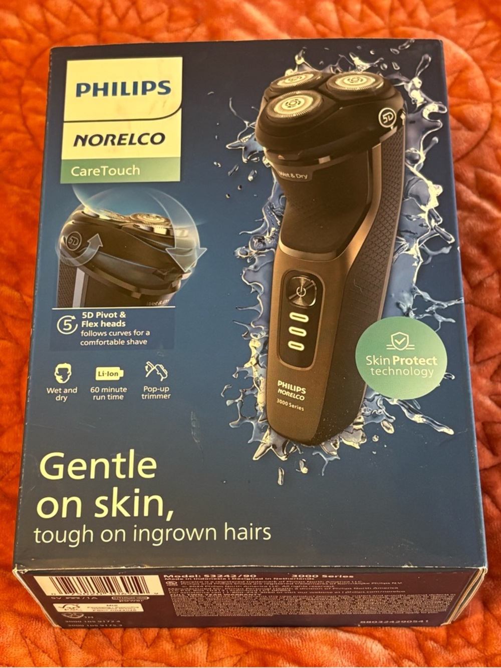 Philips Norelco CareTouch Wet & Dry Electric Shaver **NEW IN PACKAGING**